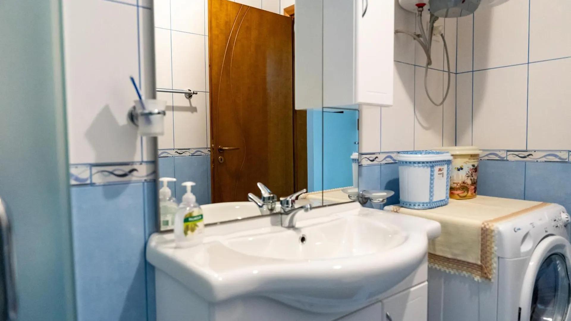 Cozy Apartment In Vlorë
